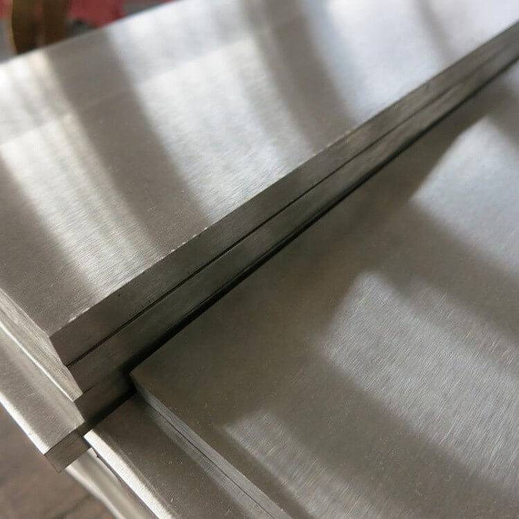 Rust-proof flat steel018