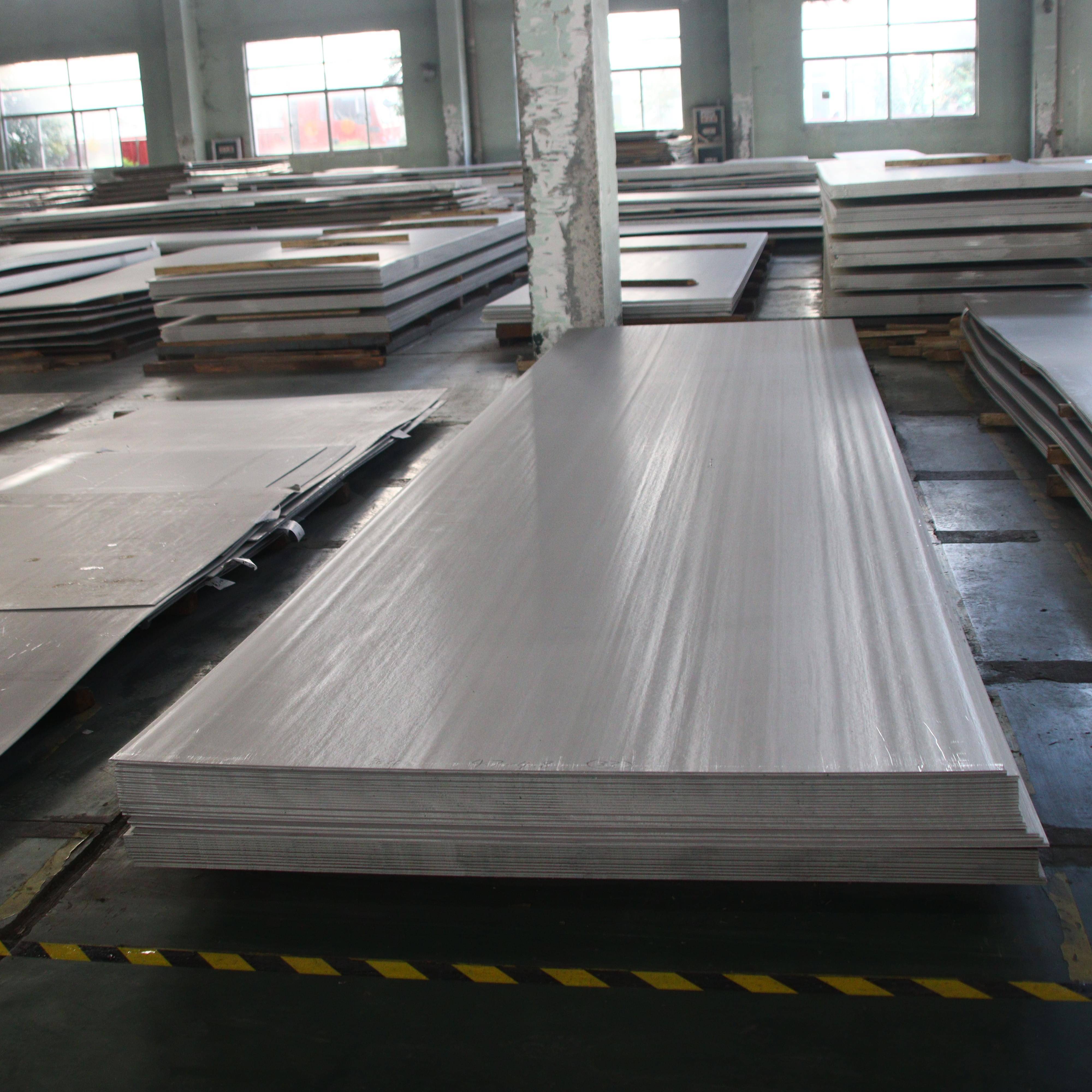 Non-magnetic steel plate